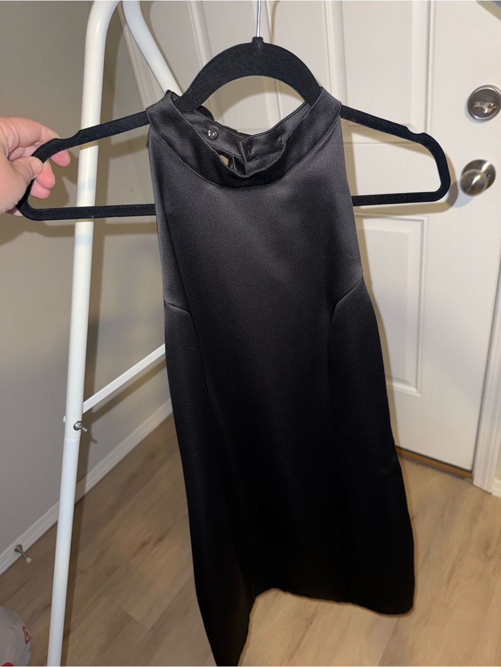 Sugar + l!ps Black Halter Neck Dress women’s small bow open back